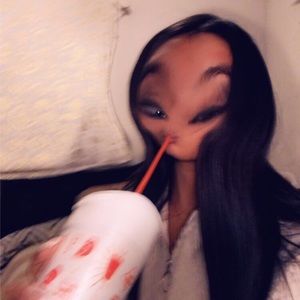 Meet your Posher, Dolores